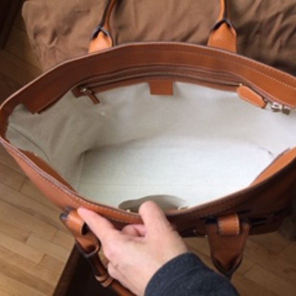 GUCCI Italian leather bag - Tan - Picture 6 of 15